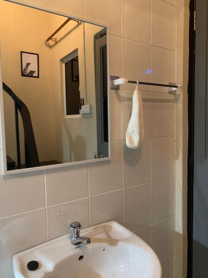 Euc Room Stay Tuaran Buitenkant foto